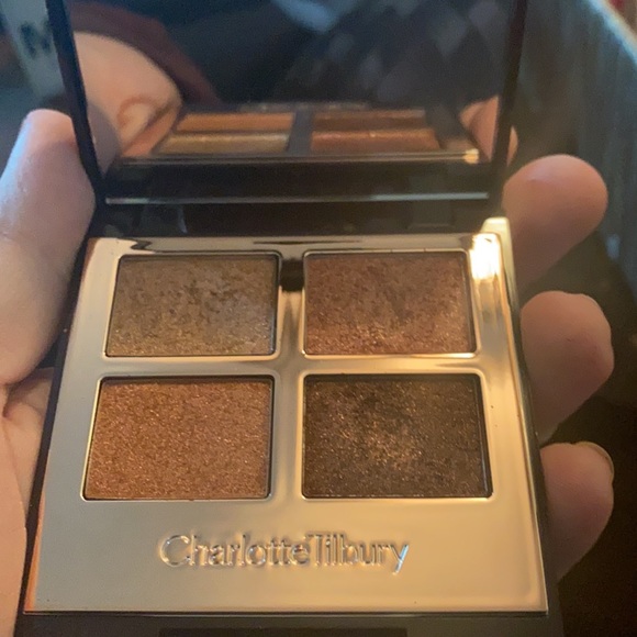 Swatched Charlotte Tilbury - Picture 1 of 2